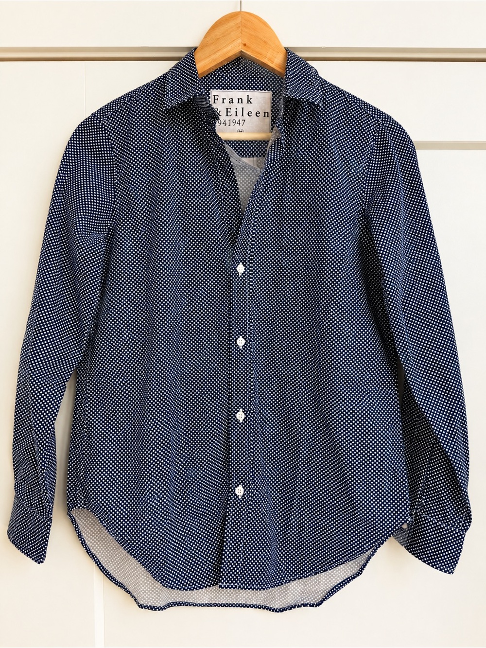 Frank & Eileen “Frank” XS Superluxe Cotton Navy Polka Dots Button-Down Shirt